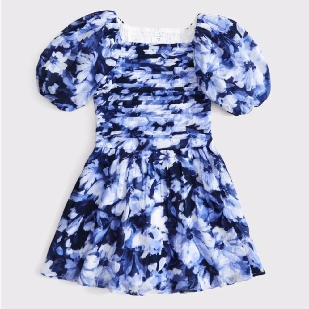 New Abercrombie Kids emerson puff sleeve mini dress size 11/12 in blue floral
